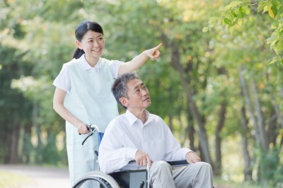 ◆日勤1シフトのみ◆経験・スキル不問◆ショートステイでの介護職［正社員］