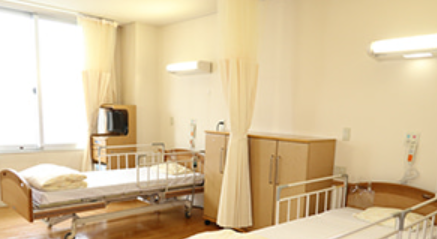 《JR吉塚駅徒歩圏内★勤務シフト相談可★私有車通勤OK》療養・回復期・地域包括病棟での看護助手業務◎資格をお持ちでない方や経験がないという方もOK!