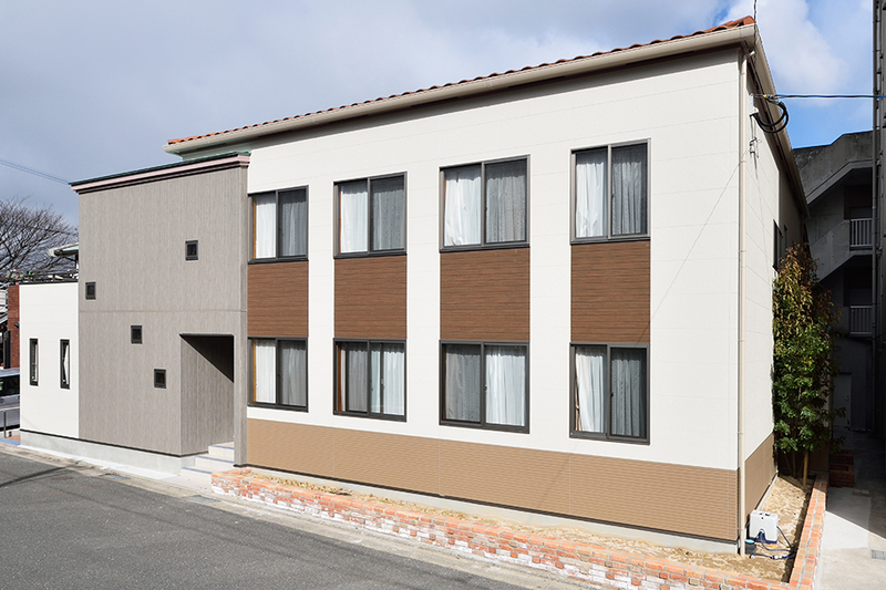 《JR日田彦山線「南小倉駅」徒歩10分◆マイカー通勤OK！◆週3日から相談可能》北九州市小倉北区にあるグループホームで介護のお仕事！【派遣】