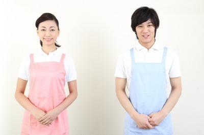 《正社員》◆月給25.7万円～◆JR横浜線「鴨居駅」利用◆業界大手運営のホームで介護職【常勤・就職】