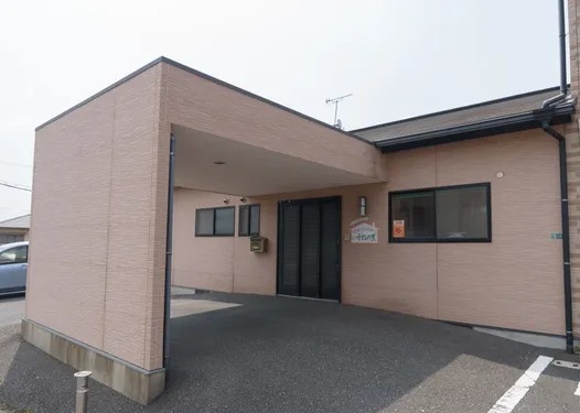 《高時給でおすすめ！◆マイカー通勤OK◆残業少なめで働きやすい♪》北九州市小倉南区にあるグループホーム看護のお仕事！経験を活かせます♪