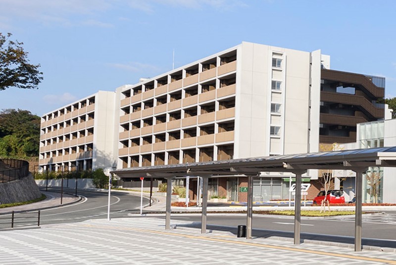 人気の夜勤専従!《西鉄天神大牟田線「三国が丘駅」徒歩1分★マイカー通勤OK★》小郡市にある住宅型有料老人ホームでの介護のお仕事!スタッフ同士協力して残業はほとんどありません♪